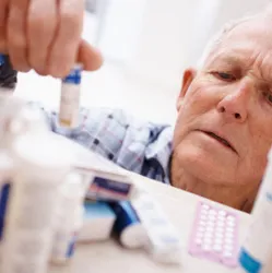 Behandlungspflege – Medikamentengabe & Verbandswechsel